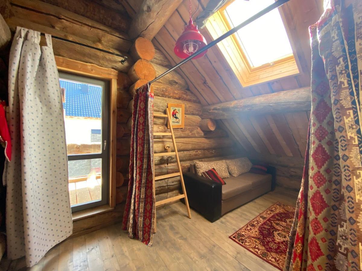 Mountain Cricket Chalets And Apartments Gudauri Exterior photo
