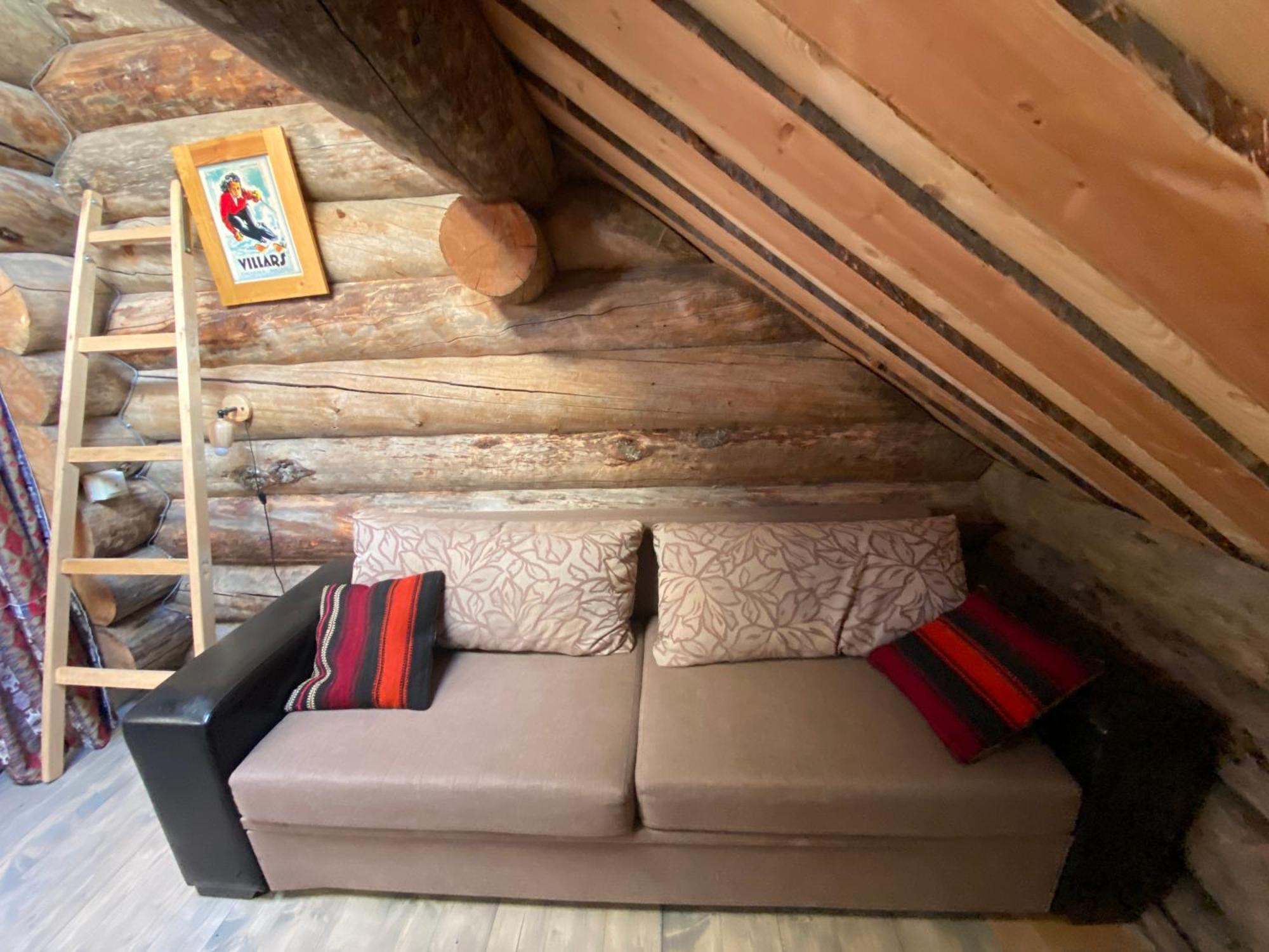 Mountain Cricket Chalets And Apartments Gudauri Room photo